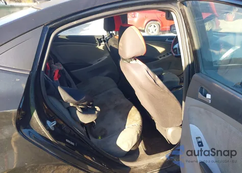 2013 Hyundai Accent Gls z USA, uszkodzony, nr VIN KMHCT4AE9DU567601